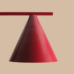 Lampadar rosu, Lampadar forma dreapta, Lampa de podea rosu, Lampadar modern, Lampadar living, Lampadar dormitor, Lampadar metal, Lampa de podea moderna, Lampadar modern living, Lampadar modern dormitor, Lampadar minimalist