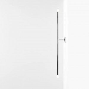 Aplica perete moderna chrome liniara din metal Aldex Tubo L