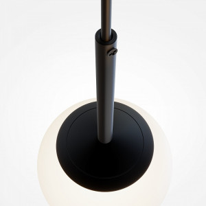 Pendul negru, Pendul metal, Pendul metal negru, Pendul iluminat insula, Pendul interior, Pendul interior culoare negru, Iluminat interior, Pendul masa, Iluminat masa dining, Pendul modern, Iluminat bucatarie, Pendul bucatarie, Pendul insula bucatarie