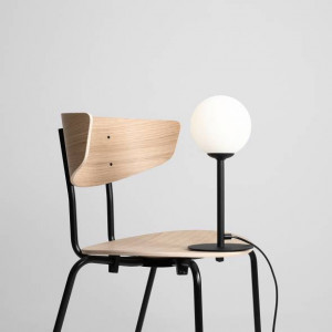 Veioza moderna neagra minimalista din metal Aldex Pinne