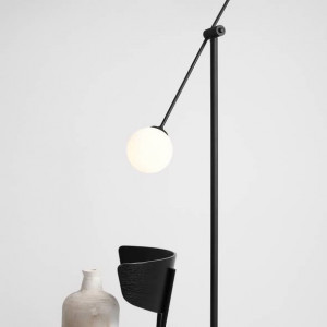 Lampadar negru, Lampadar forma dreapta, Lampa de podea negru, Lampadar modern, Lampadar living, Lampadar dormitor, Lampadar metal, Lampa de podea moderna, Lampadar modern living, Lampadar modern dormitor, Lampadar minimalist