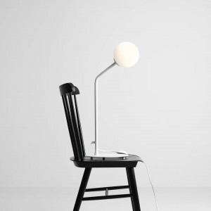 Veioza moderna alba minimalista cu glob de sticla Aldex Pure