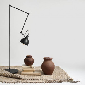Lampadar negru, Lampadar forma dreapta, Lampa de podea negru, Lampadar modern, Lampadar living, Lampadar dormitor, Lampadar metal, Lampa de podea moderna, Lampadar modern living, Lampadar modern dormitor, Lampadar minimalist