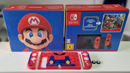 Konzola Nintendo Switch + Super Mario Odyssey + POKLON Silikonska zaštita