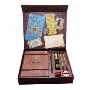Harry Potter Hogwarts Keepsake Gift Set