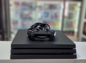 Konzola Sony PlayStation 4 PRO 1TB - Korišćeno
