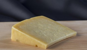 São Jorge DOP Açores 7 meses cura +-400g