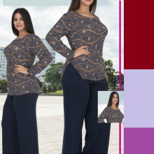 Compleu dama bluza imprimeu stelat si pantaloni bleumarin lungi .