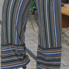 Compleu dama - bluza si pantalon - masura mare bluza albastra si pantaloni cu dungi multicolore pt masura 46-48-50