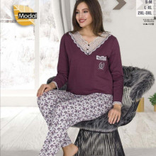 Pijama dama grena bluza grena si pantaloni cu model.