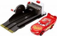 Set de joaca Fulger McQueen Stunt and Skills Cars 3