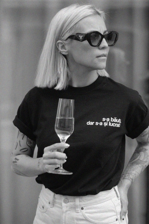tricou unisex "s-a băut, dar s-a și lucrat" negru