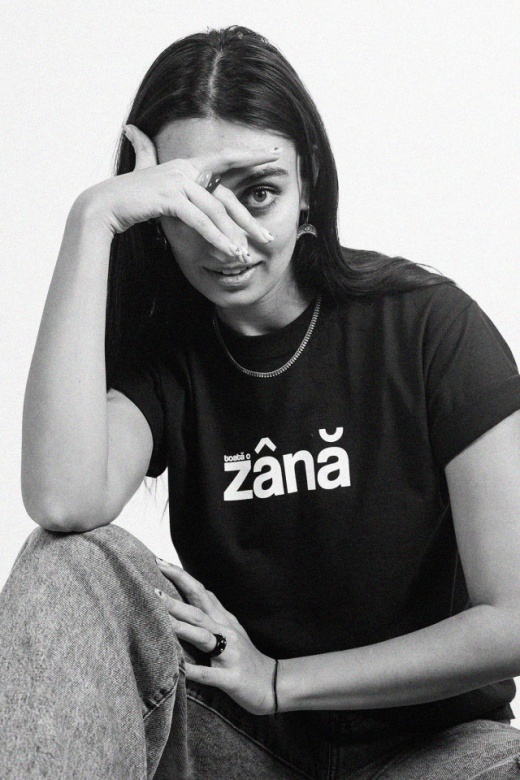 tricou unisex negru "toată o zână"