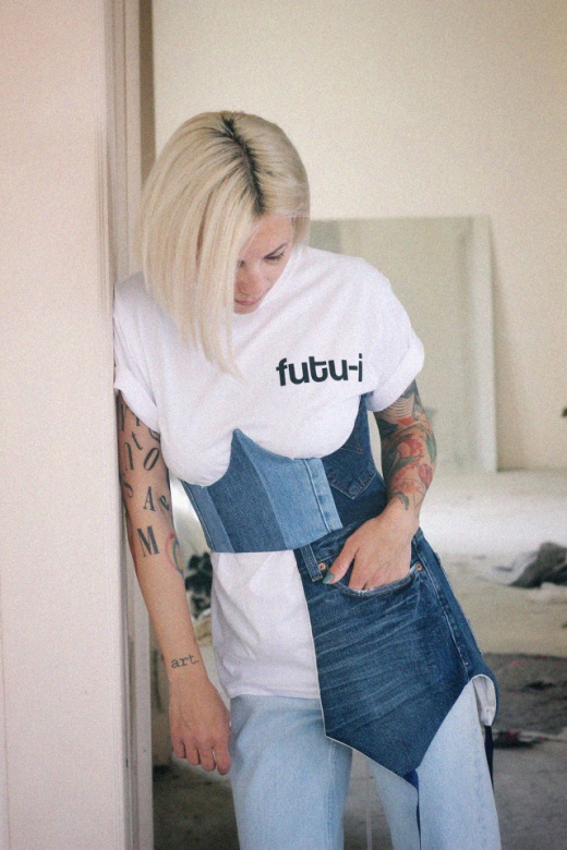 corset lung din denim upcycled Tombabe & Laura Chiriță collab.