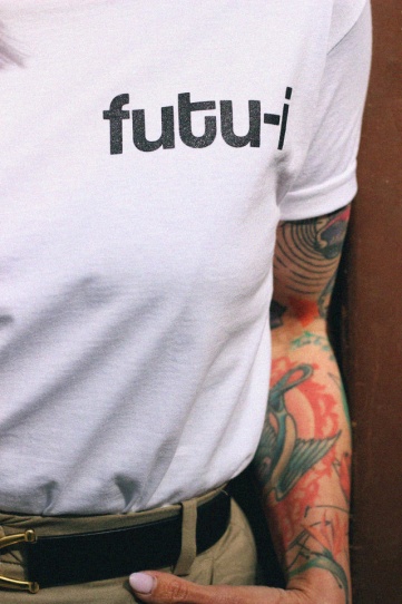 tricou unisex sclipici negru "futu-i" alb