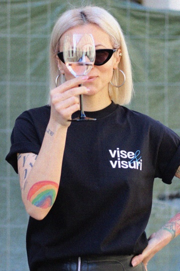 tricou unisex negru "vise & visuri"