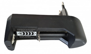 Incarcator Foton pentru acumulator 18650