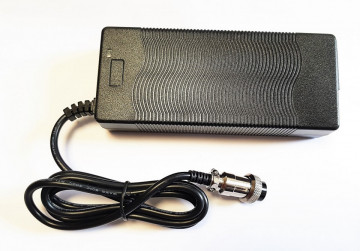 Incarcator 54.6V 2A pentru Trotineta ST1010