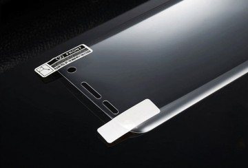 Pachet husa Elegance Luxury tip oglinda Gold pentru Samsung Galasy S6 Egde cu folie de protectie gratis