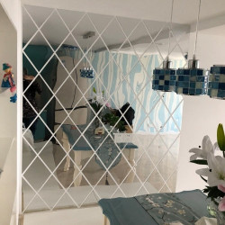 Set 32 Oglinzi Acrilice Diamant Romb Sticker Auto-adeziv Decorativ pentru Baie Living si Bucatarie 50 x 100 cm