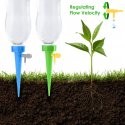 Kit de irigare a plantelor irigator cu supapa de picurare Fabricat din plastic, sigur si ecologic.  Picuratorul poate controla debitul in functie de necesitatile plantei. Ofera cantitati diferite de apa pentru diferite plante si flori.  Setul este perfect
