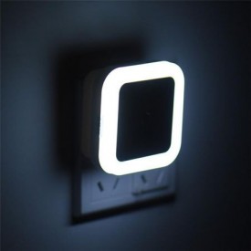 Lampa de veghe 3D White Bright Lamp - Veioza Smart Led cu senzor de lumina incorporat