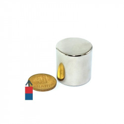 Magneți neodim de formă cilindru cu diametrul 30 mm și înălțimea 30 mm. Raportul proporțiilor 1:1 face ca acest magnet sa fie robust și puternic.