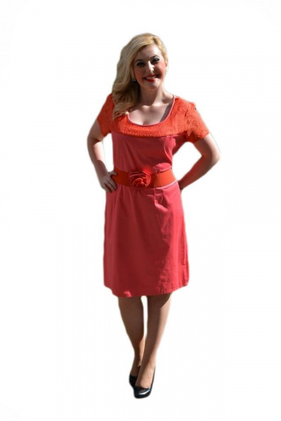 Rochie de ocazie, cu dantela, in nuanta de rosu