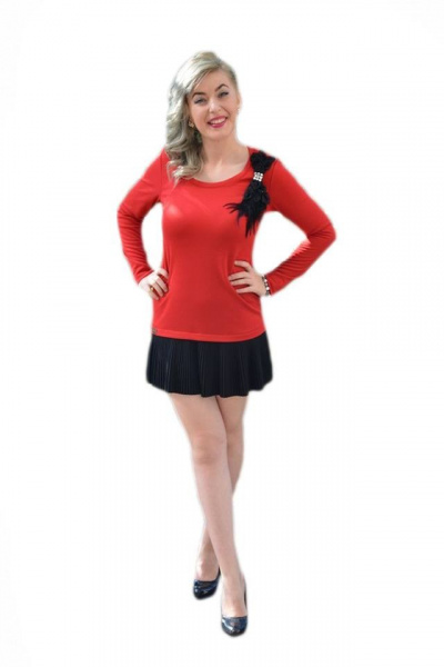 Rochie moderna, de culoare rosu-negru, cu pliuri