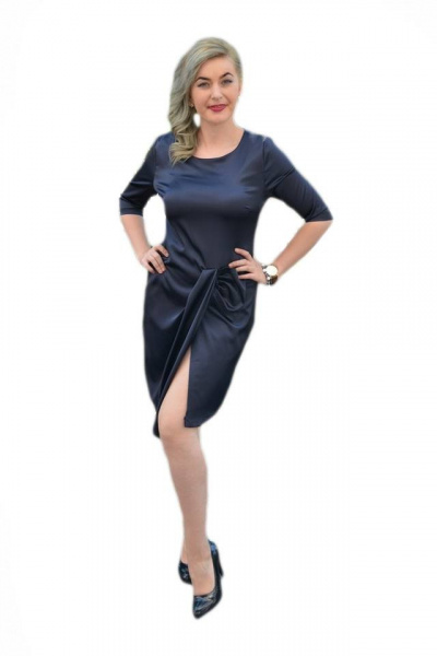Rochie bleumarin, din saten, cambrata pe silueta