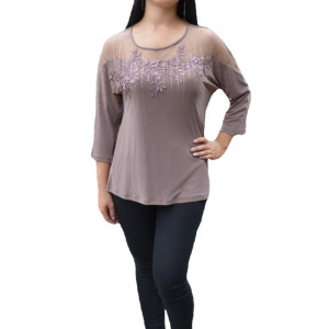 Bluza casual in nuanta de maro, din material elastic cu dantela