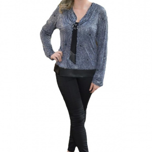 Bluza eleganta de culoare neagra cu buline albe marunte