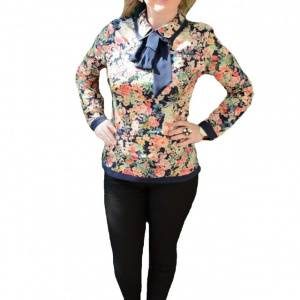 Bluza eleganta, multicolora cu esarfa bleumarin