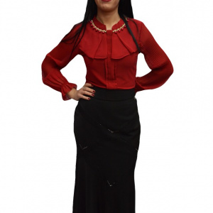 Fusta eleganta de culoare neagra cu insertii dantelate si strasuri