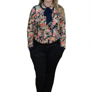 Pantalon cu buzunare laterale, nuanta de negru, fermoar chic