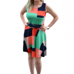 Rochie casual, fara maneci, cu fusta in clos