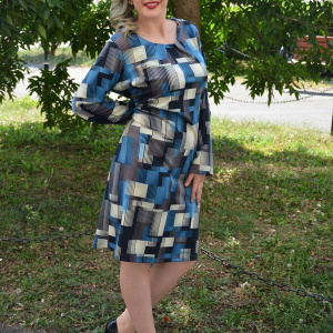 Rochie de toamna, cu un model de patratele, albastra