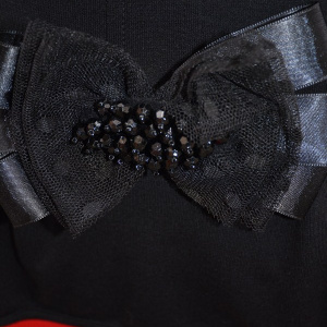 Rochie deosebita, bicolora negru-rosu, cu nasturi decorativi