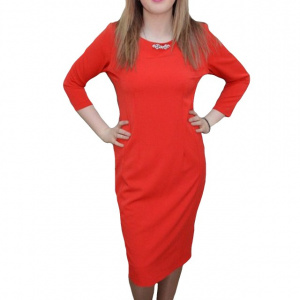 Rochie moderna, nuanta de rosu, detaliu argintiu chic