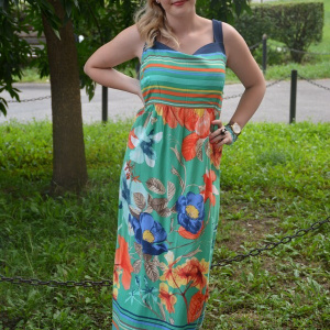 Rochie vaporoasa, culoare verde cu imprimeu floral