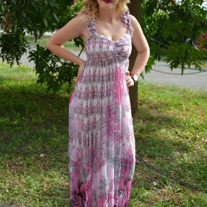 Rochie casual de zi, in nuante calde de roz, cu bretele fronsate