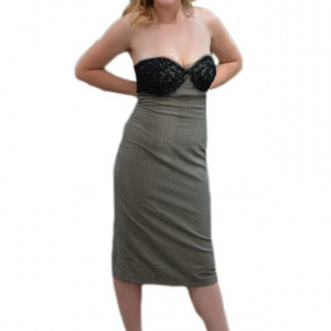 Rochie eleganta fara bretele, culoare gri, croiala cambrata