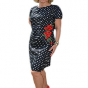 Rochie fashion cu buline albe pe fond negru si broderie rosie