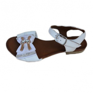 Sanda chic, de culoare alba, din piele, cu bareta peste glezna