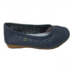 Balerin comod de culoare bleumarin, cu perforatii in motiv floral