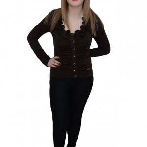 Bluza in nuanta de maro, material usor elasitc, nasturi