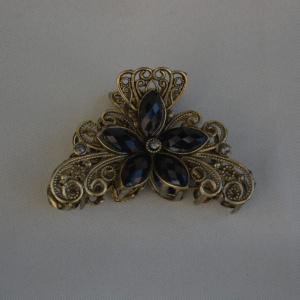 Cleste chic din metal usor, auriu, cu pietre lucioase, colorate
