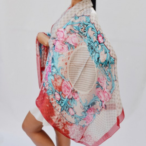 Esarfa casual cu forma clasica si design multicolor