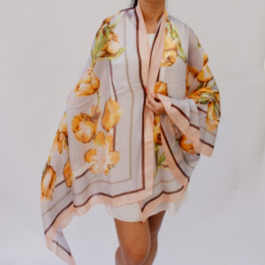 Esarfa chic, model elegant cu imprimeu floral multicolor