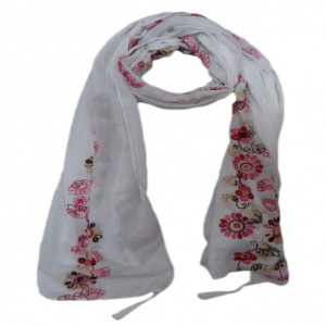 Esarfa mare alba din vascoza, cu broderie roz si franjuri in colturi